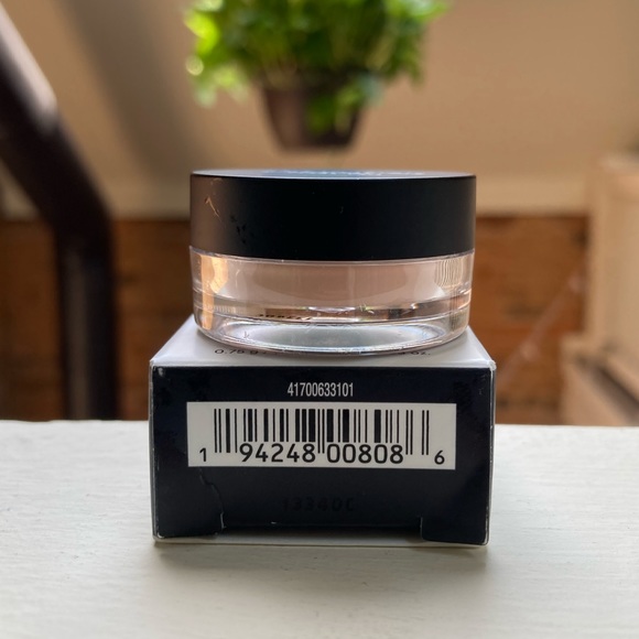 ✨bareMinerals✨Original Mineral Veil Loose Setting Powder - Mini - Picture 8 of 16